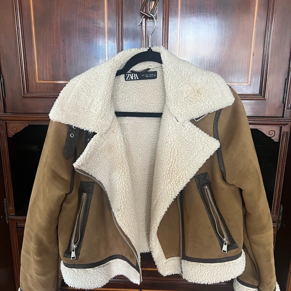Zara Women's Tan Teddy Jacket with Cream Lining